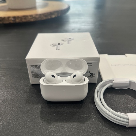 AirPods